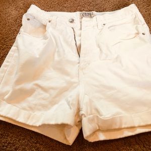 Limited Jeans Shorts